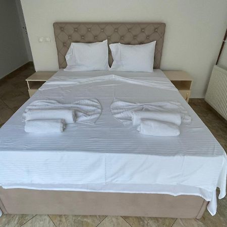 Hotel Montenegro Struga Extérieur photo