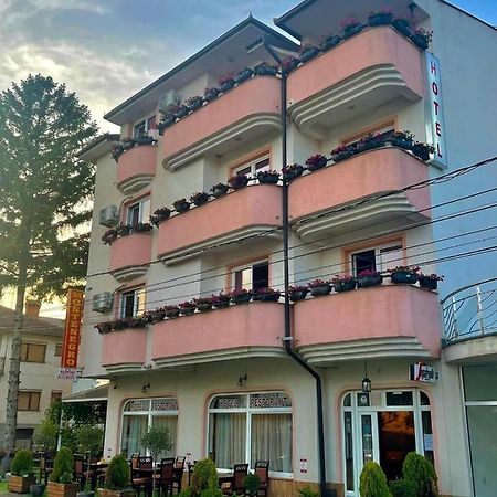 Hotel Montenegro Struga Extérieur photo